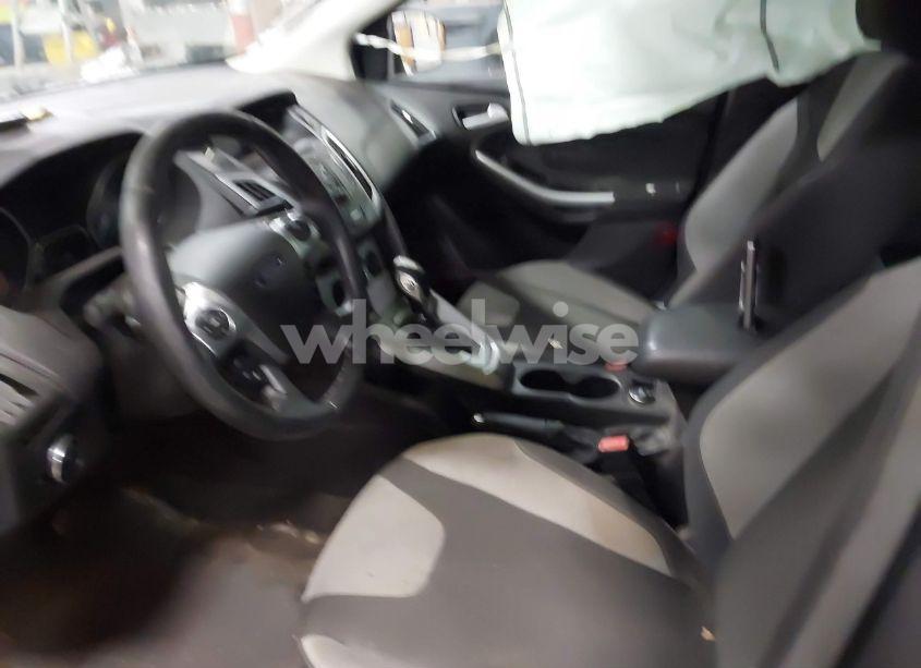 Photo 5 of 2012 Ford Focus SE (VIN 1FAHP3K29CL399806)