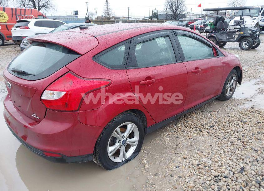 Photo 4 of 2012 Ford Focus SE (VIN 1FAHP3K29CL457185)