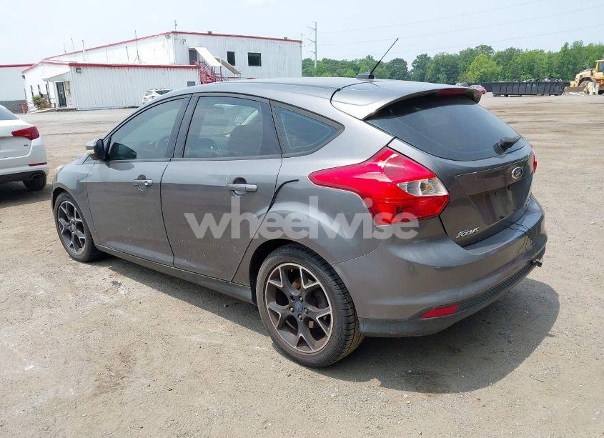 Photo 3 of 2012 Ford Focus SE (VIN 1FAHP3K29CL461866)