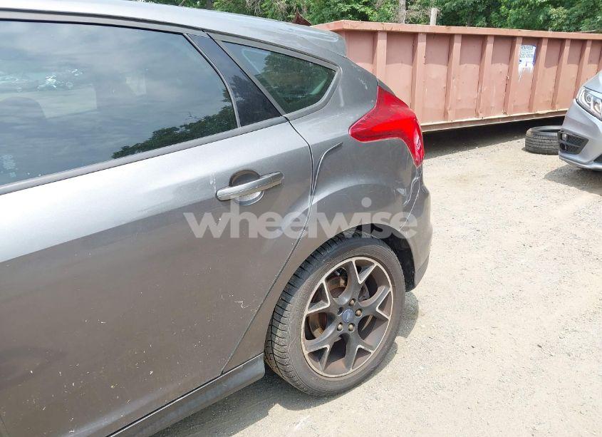 Photo 6 of 2012 Ford Focus SE (VIN 1FAHP3K29CL461866)