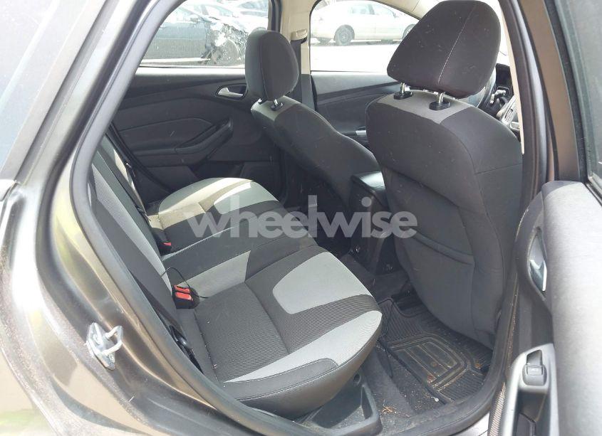 Photo 8 of 2012 Ford Focus SE (VIN 1FAHP3K29CL461866)