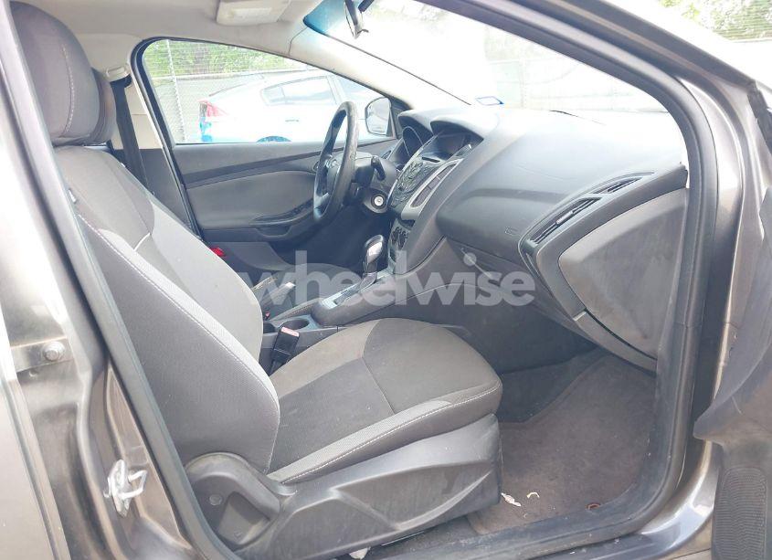 Photo 5 of 2012 Ford Focus SE (VIN 1FAHP3K29CL480126)