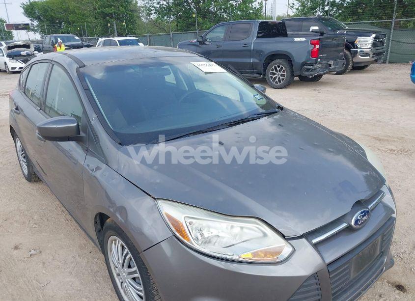 Photo 6 of 2012 Ford Focus SE (VIN 1FAHP3K29CL480126)