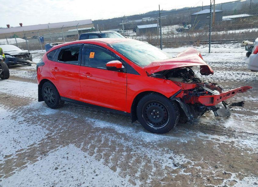 2012 Ford Focus SE (VIN 1FAHP3K2XCL124817) main photo