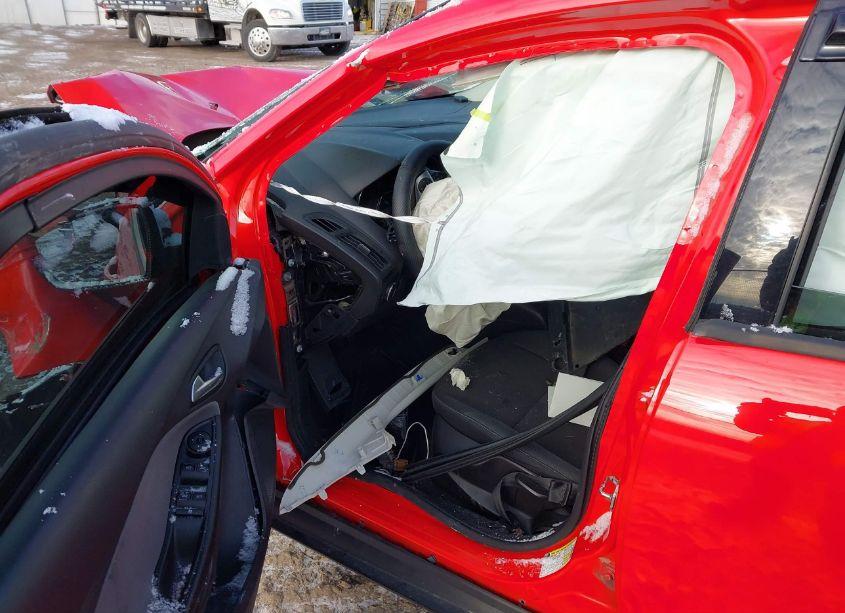 Photo 5 of 2012 Ford Focus SE (VIN 1FAHP3K2XCL124817)