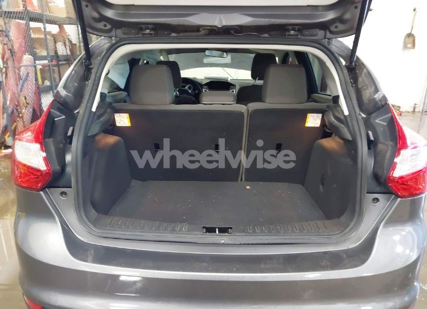 Photo 15 of 2012 Ford Focus SE (VIN 1FAHP3K2XCL139690)