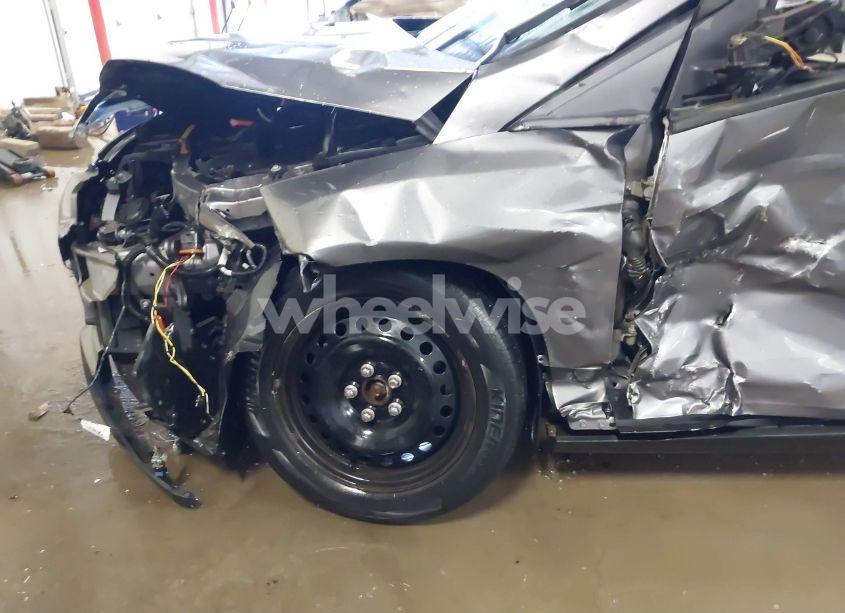 Photo 6 of 2012 Ford Focus SE (VIN 1FAHP3K2XCL139690)