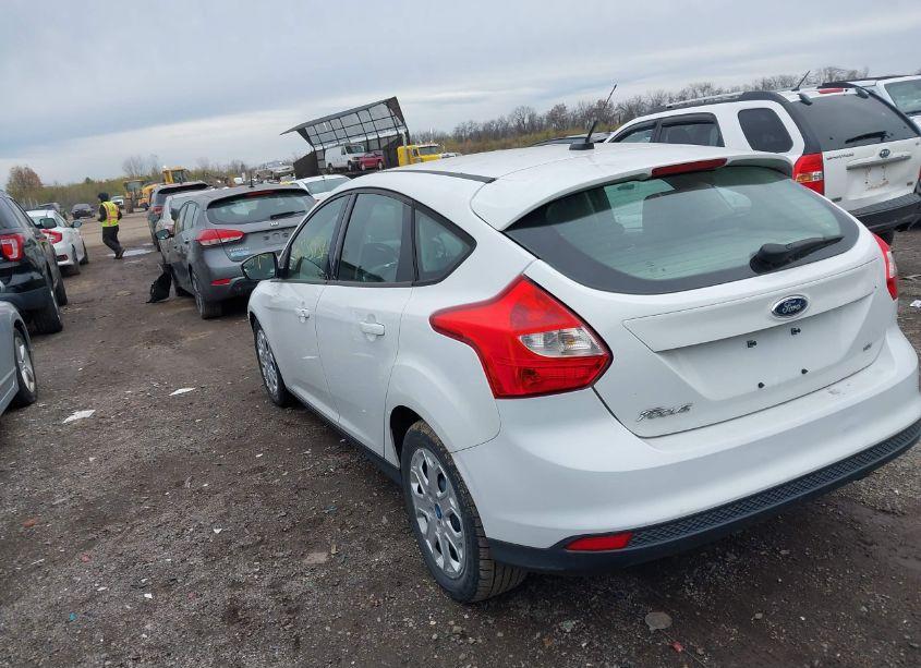 Photo 3 of 2012 Ford Focus SE (VIN 1FAHP3K2XCL231088)
