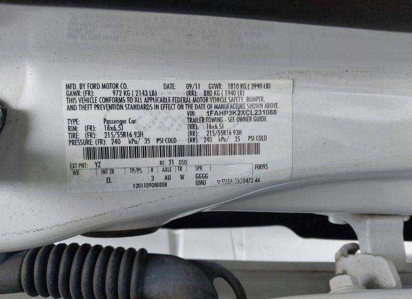 Photo 9 of 2012 Ford Focus SE (VIN 1FAHP3K2XCL231088)