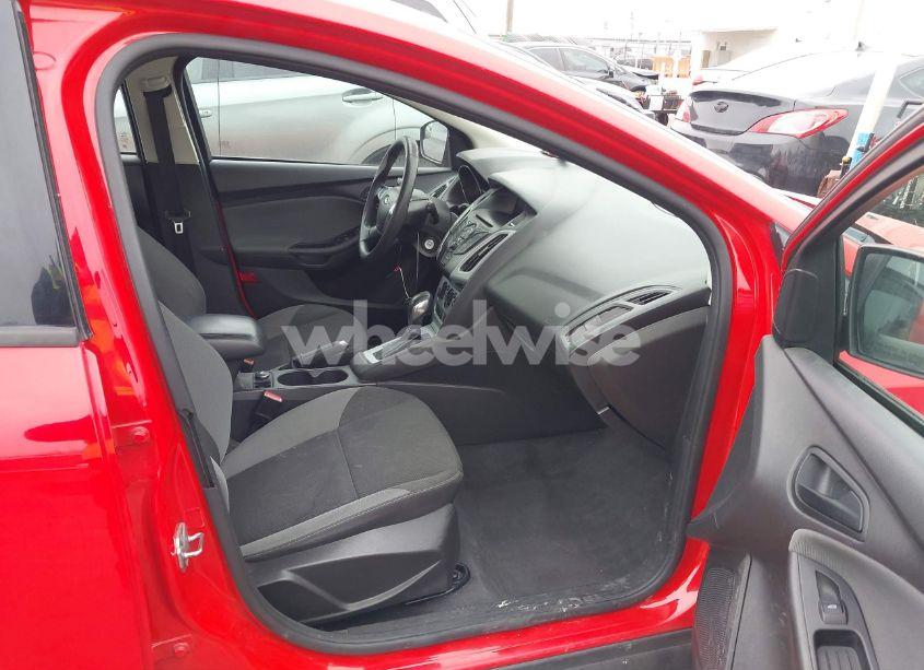 Photo 5 of 2012 Ford Focus SE (VIN 1FAHP3K2XCL244858)