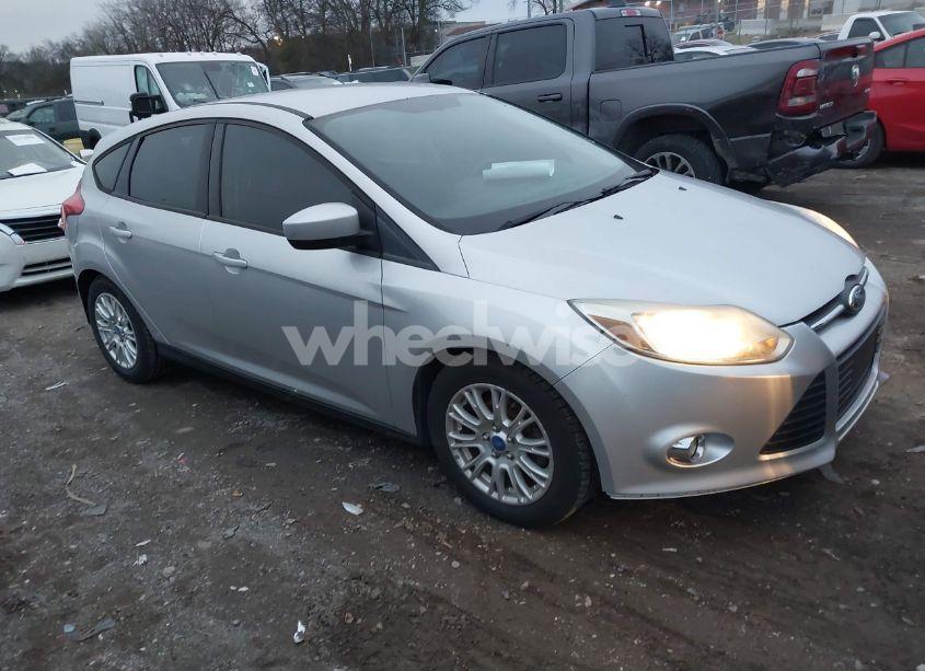 2012 Ford Focus SE (VIN 1FAHP3K2XCL252541) main photo