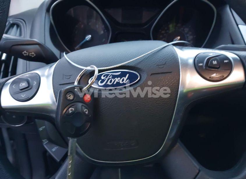 Photo 11 of 2012 Ford Focus SE (VIN 1FAHP3K2XCL252541)