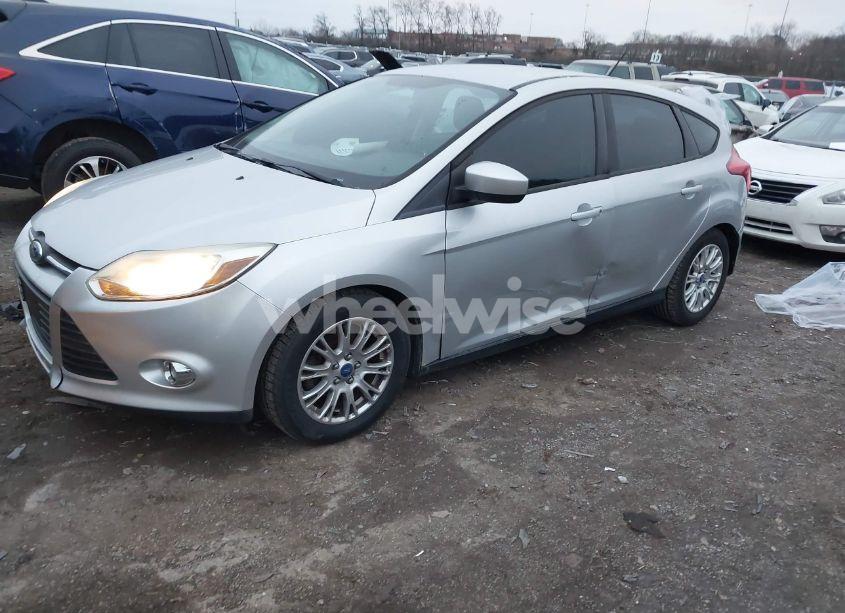 Photo 2 of 2012 Ford Focus SE (VIN 1FAHP3K2XCL252541)