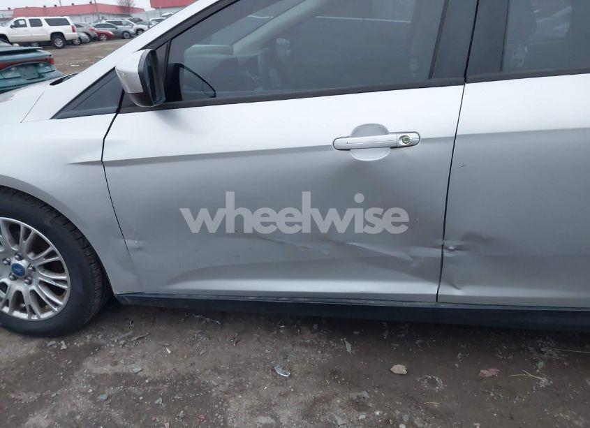 Photo 6 of 2012 Ford Focus SE (VIN 1FAHP3K2XCL252541)