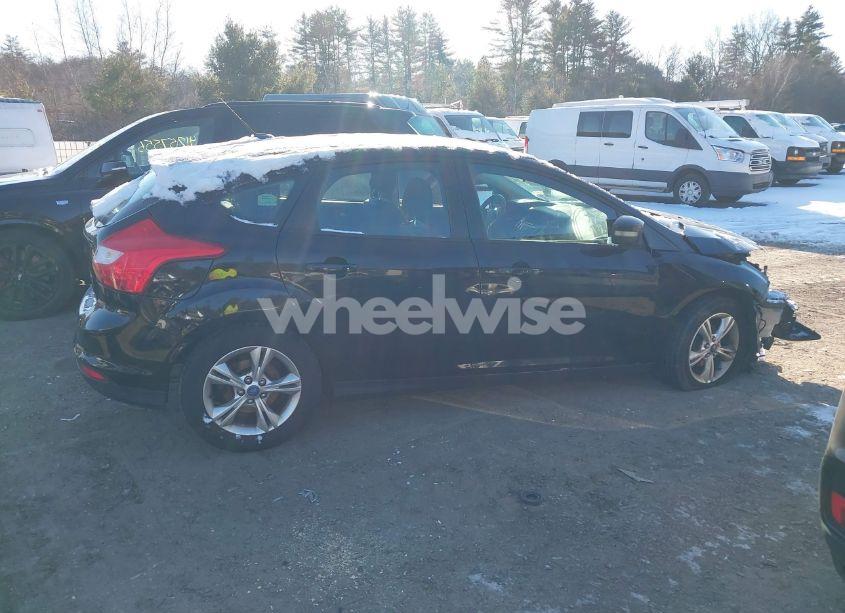 Photo 14 of 2012 Ford Focus SE (VIN 1FAHP3K2XCL253401)