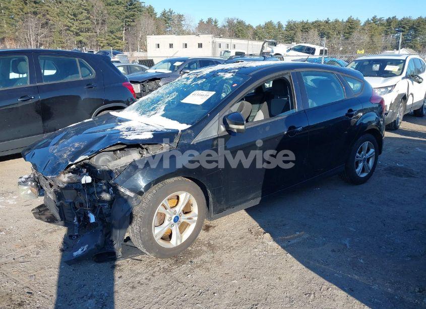 Photo 2 of 2012 Ford Focus SE (VIN 1FAHP3K2XCL253401)