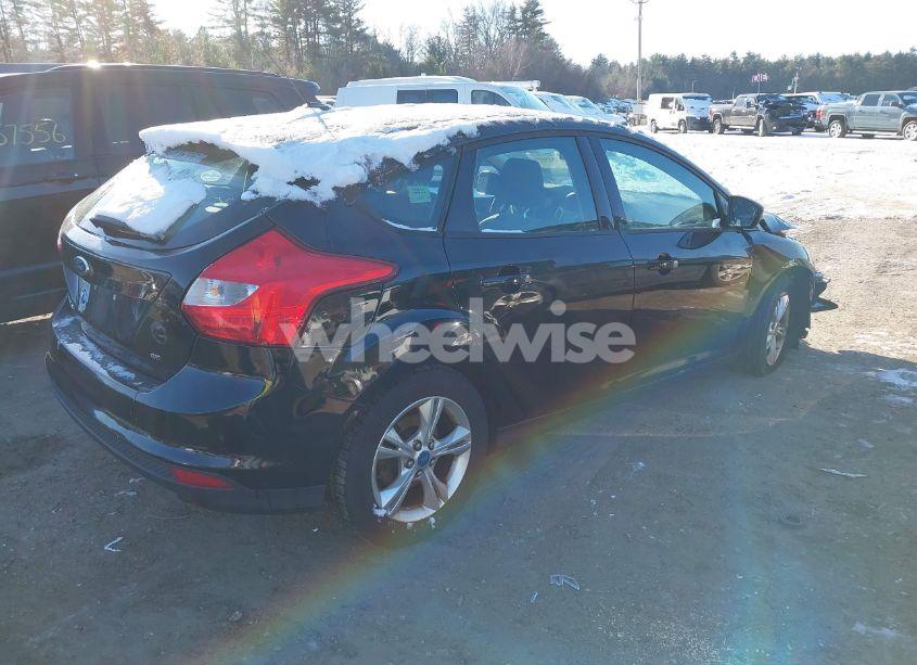 Photo 4 of 2012 Ford Focus SE (VIN 1FAHP3K2XCL253401)