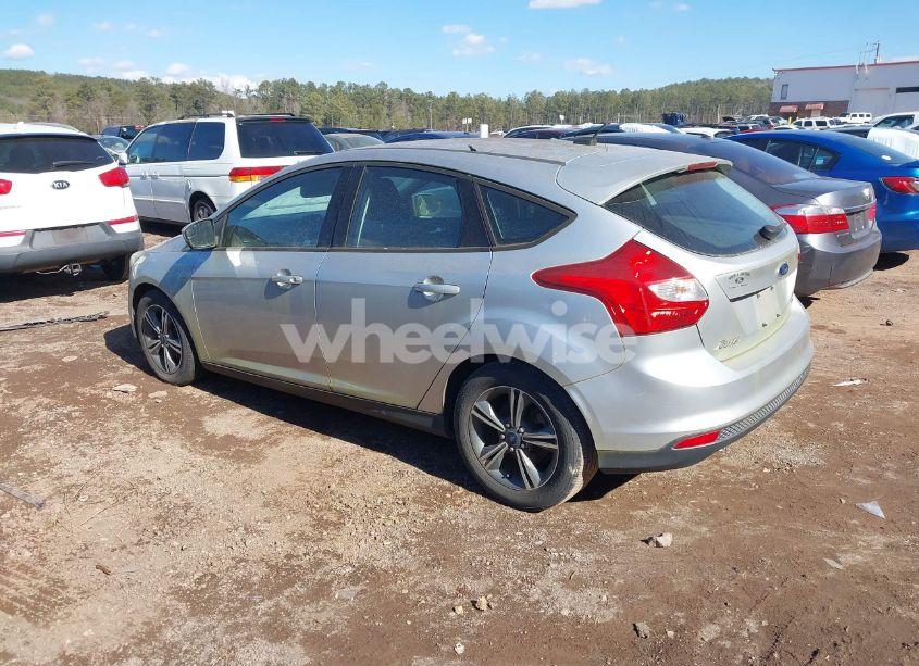 Photo 3 of 2012 Ford Focus SE (VIN 1FAHP3K2XCL327447)
