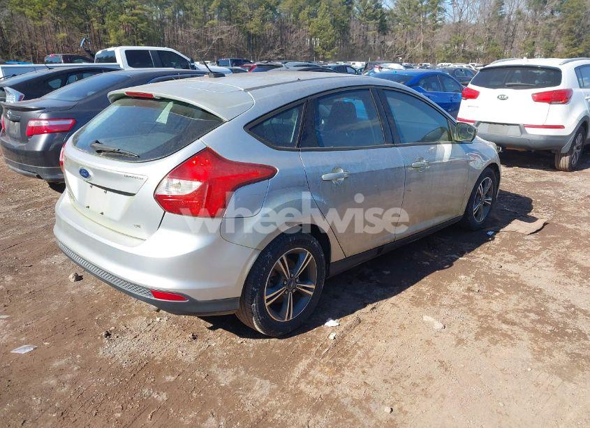 Photo 4 of 2012 Ford Focus SE (VIN 1FAHP3K2XCL327447)