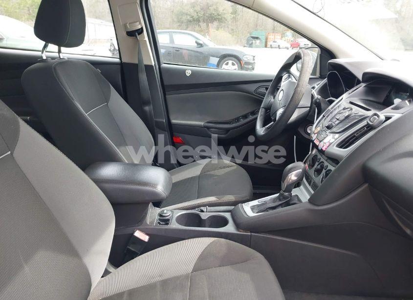 Photo 5 of 2012 Ford Focus SE (VIN 1FAHP3K2XCL332177)