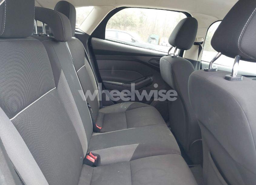 Photo 8 of 2012 Ford Focus SE (VIN 1FAHP3K2XCL332177)