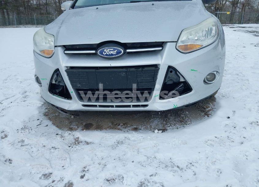 Photo 12 of 2012 Ford Focus SE (VIN 1FAHP3K2XCL442940)