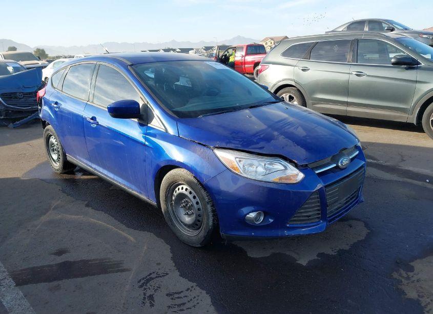 2012 Ford Focus SE (VIN 1FAHP3K2XCL447524) main photo