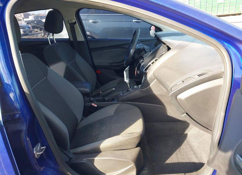 Photo 5 of 2012 Ford Focus SE (VIN 1FAHP3K2XCL447524)