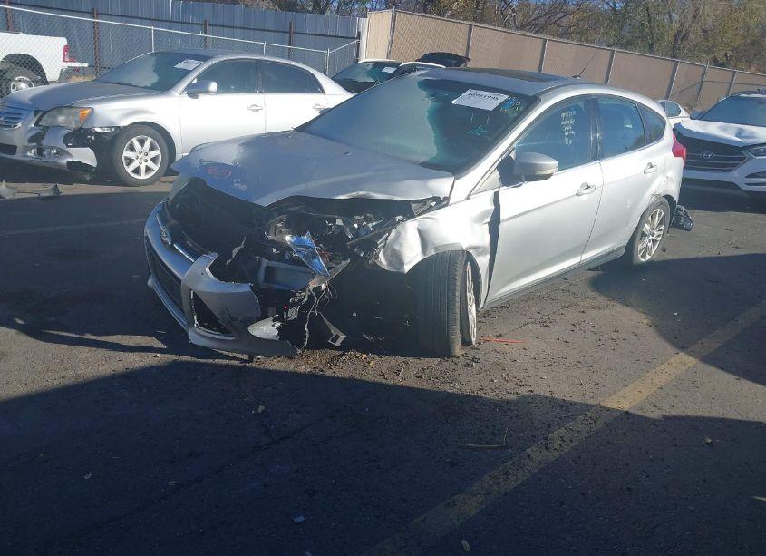 Photo 2 of 2012 Ford Focus SEL (VIN 1FAHP3M21CL111516)