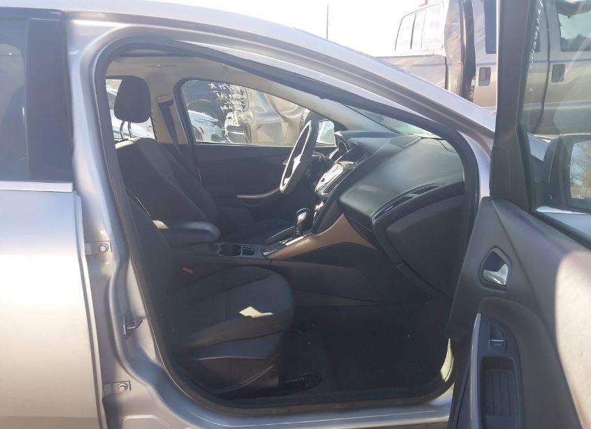 Photo 5 of 2012 Ford Focus SEL (VIN 1FAHP3M21CL111516)