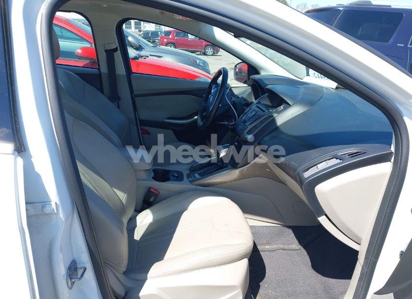 Photo 5 of 2012 Ford Focus SEL (VIN 1FAHP3M21CL134326)