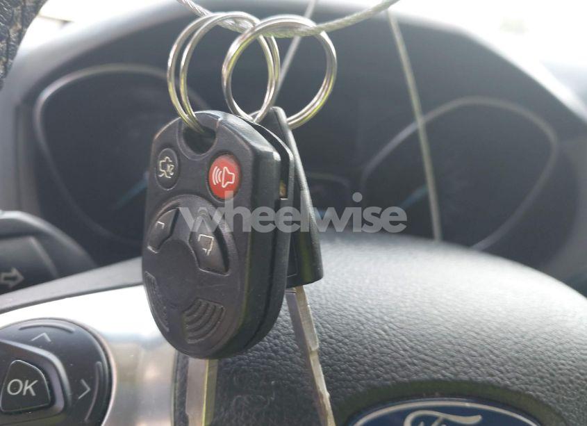 Photo 11 of 2012 Ford Focus SEL (VIN 1FAHP3M21CL168640)