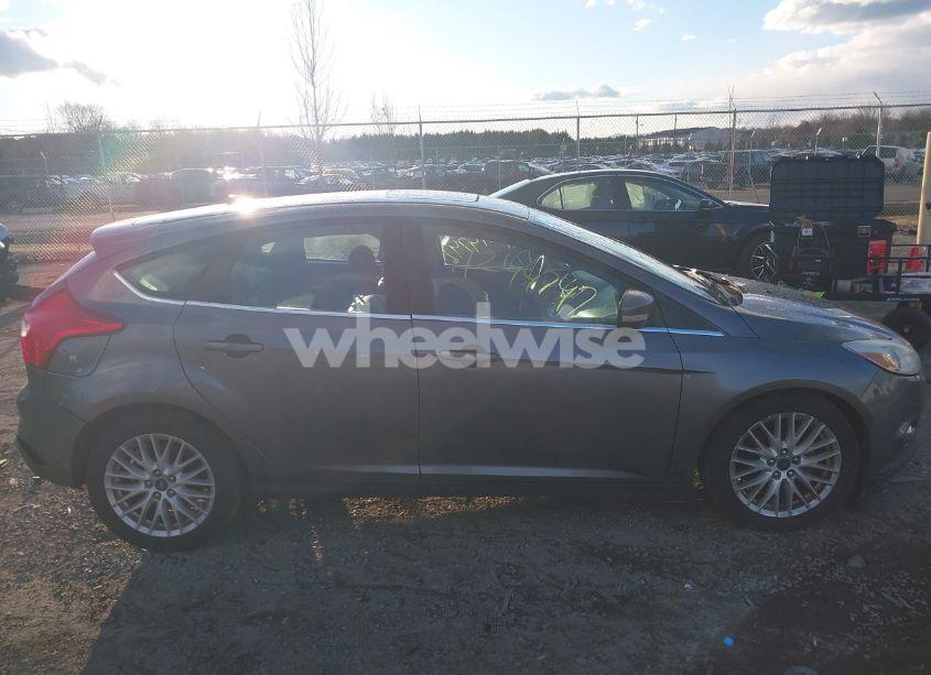 Photo 13 of 2012 Ford Focus SEL (VIN 1FAHP3M21CL200650)