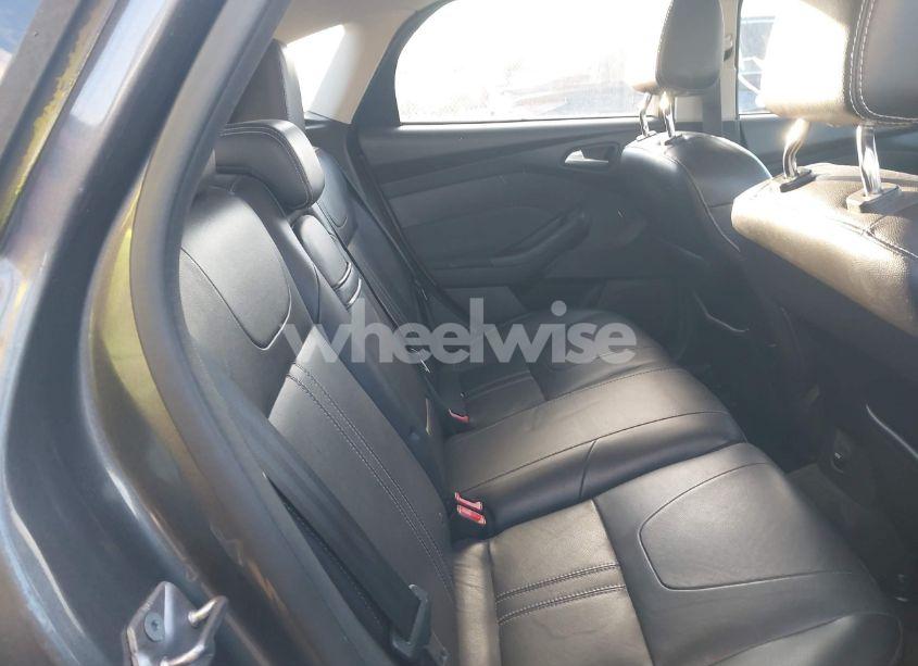 Photo 8 of 2012 Ford Focus SEL (VIN 1FAHP3M21CL200650)