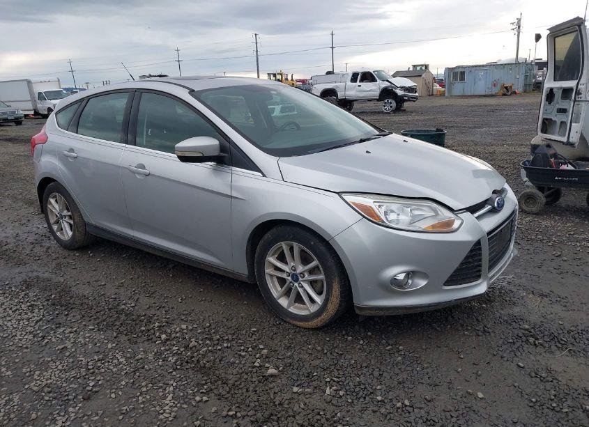 2012 Ford Focus SEL (VIN 1FAHP3M21CL206609) main photo