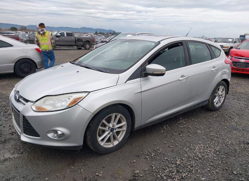 Photo 2 of 2012 Ford Focus SEL (VIN 1FAHP3M21CL206609)