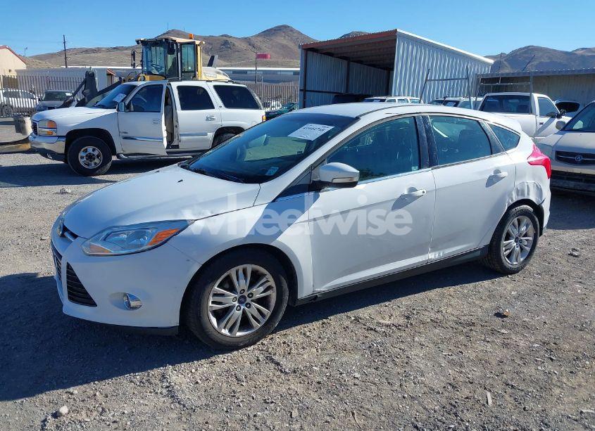 Photo 2 of 2012 Ford Focus SEL (VIN 1FAHP3M21CL373682)