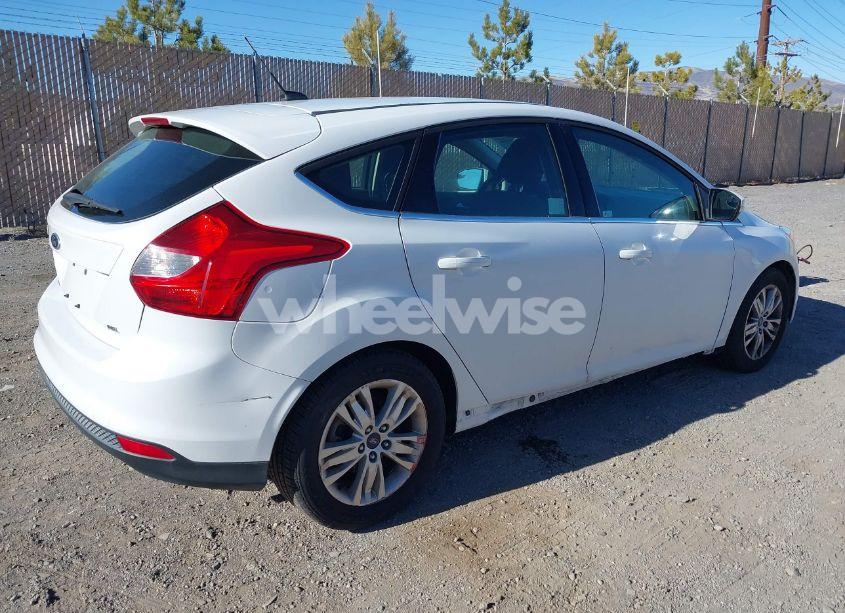 Photo 4 of 2012 Ford Focus SEL (VIN 1FAHP3M21CL373682)