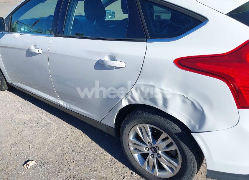 Photo 6 of 2012 Ford Focus SEL (VIN 1FAHP3M21CL373682)