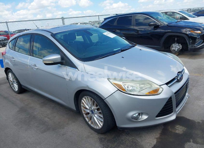 2012 Ford Focus SEL (VIN 1FAHP3M21CL373780) main photo