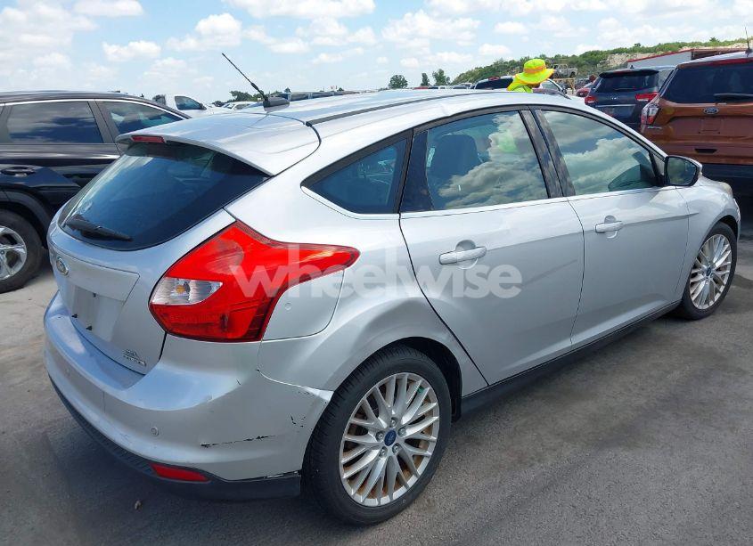 Photo 4 of 2012 Ford Focus SEL (VIN 1FAHP3M21CL373780)