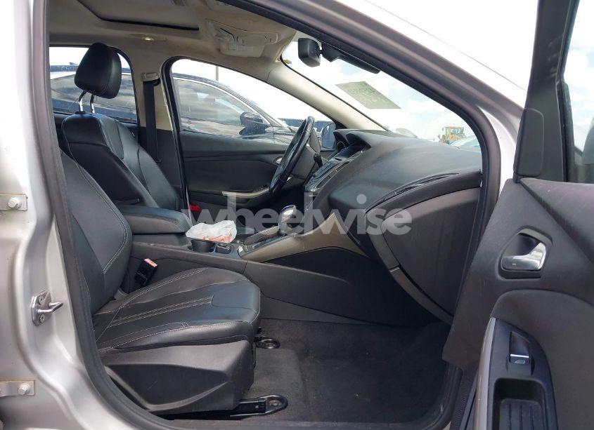 Photo 5 of 2012 Ford Focus SEL (VIN 1FAHP3M21CL373780)