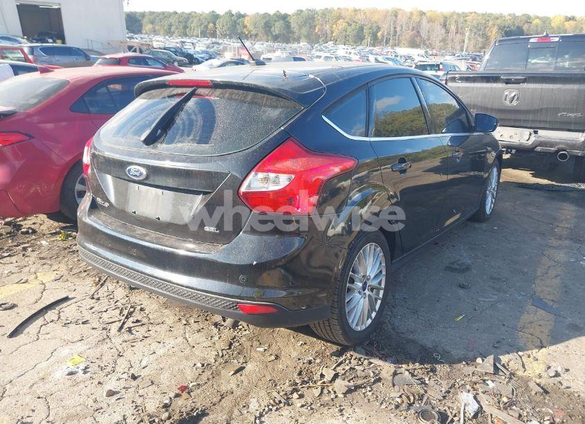 Photo 4 of 2012 Ford Focus SEL (VIN 1FAHP3M21CL462748)