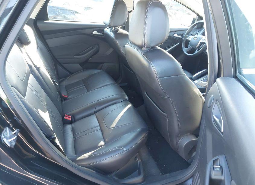 Photo 8 of 2012 Ford Focus SEL (VIN 1FAHP3M21CL474043)