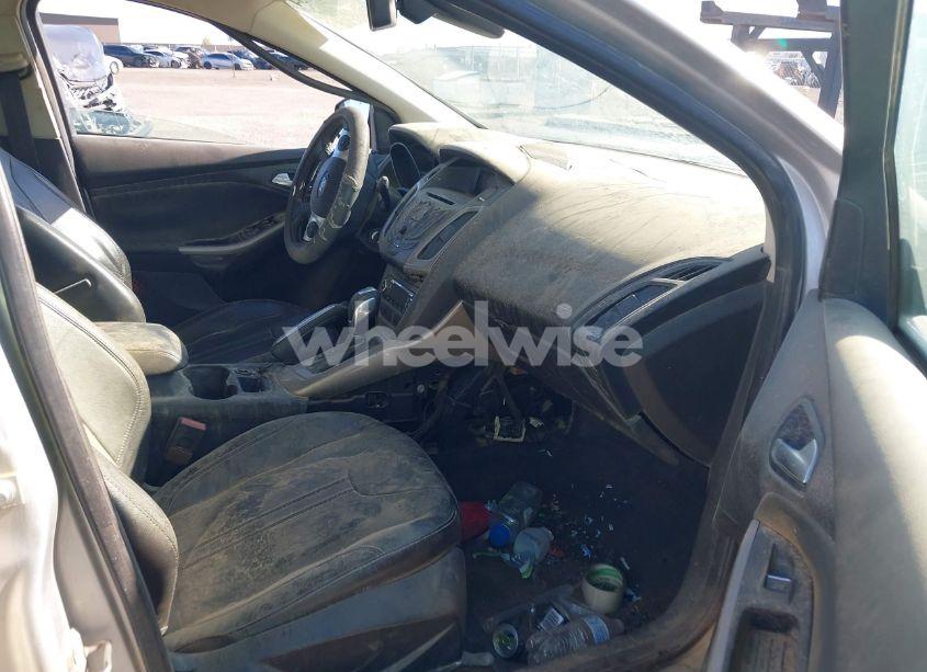 Photo 5 of 2012 Ford Focus SEL (VIN 1FAHP3M22CL175645)