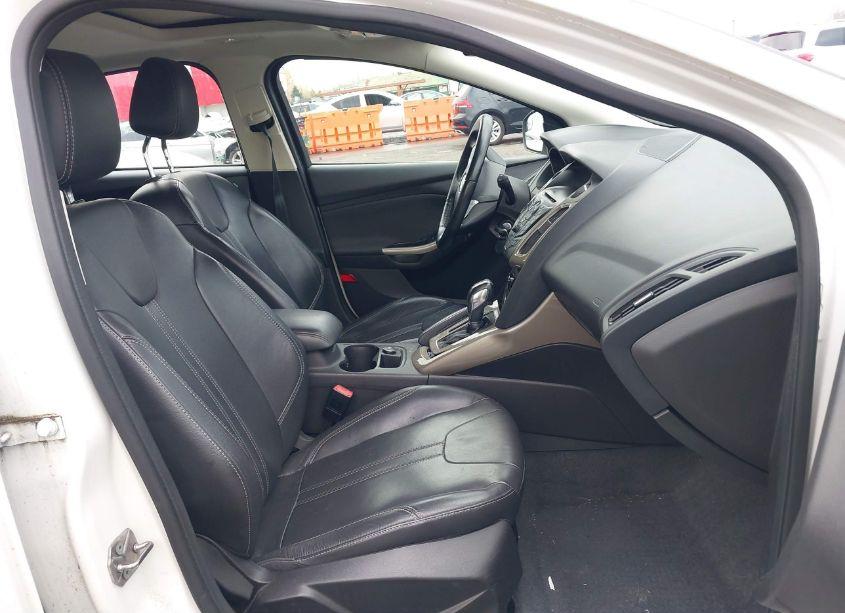 Photo 5 of 2012 Ford Focus SEL (VIN 1FAHP3M22CL200804)