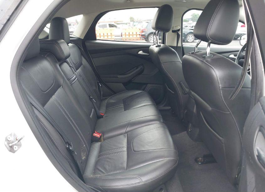 Photo 8 of 2012 Ford Focus SEL (VIN 1FAHP3M22CL200804)