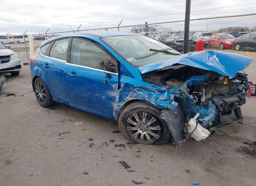 2012 Ford Focus SEL (VIN 1FAHP3M22CL206103) main photo