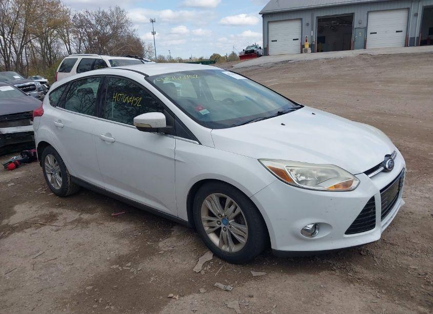 2012 Ford Focus SEL (VIN 1FAHP3M22CL206425) main photo