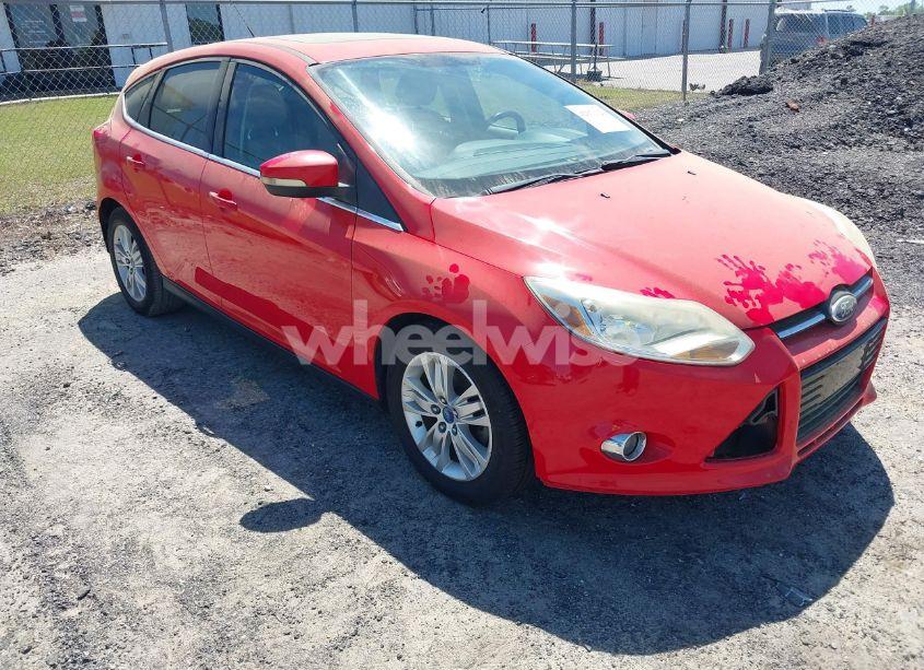 2012 Ford Focus SEL (VIN 1FAHP3M22CL213780) main photo